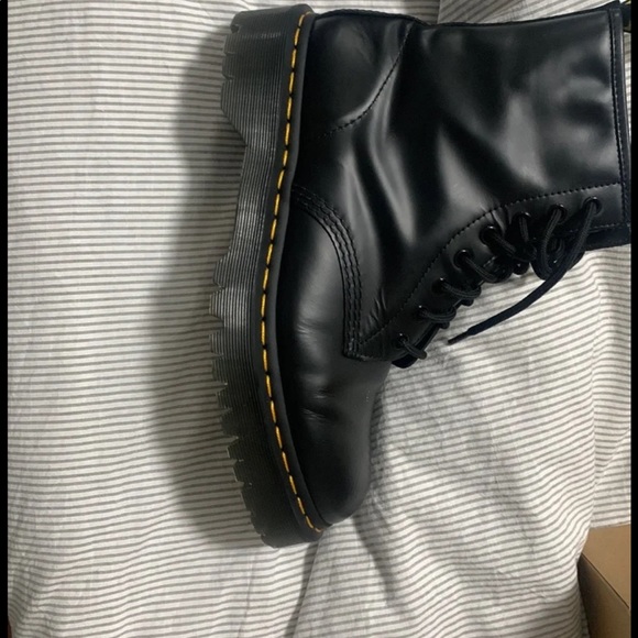doc martens size 9 men size 11 women